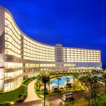 Selectum Noa Resort Cam Ranh Buitenkant foto