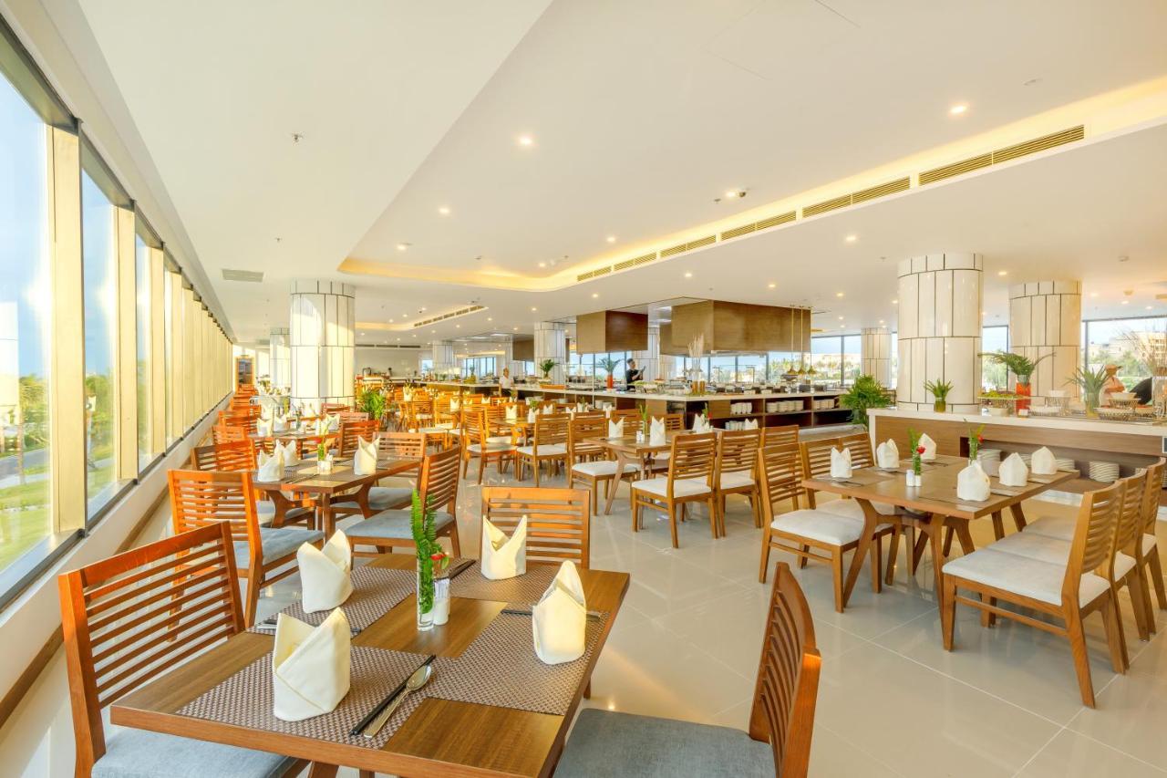 Selectum Noa Resort Cam Ranh Buitenkant foto