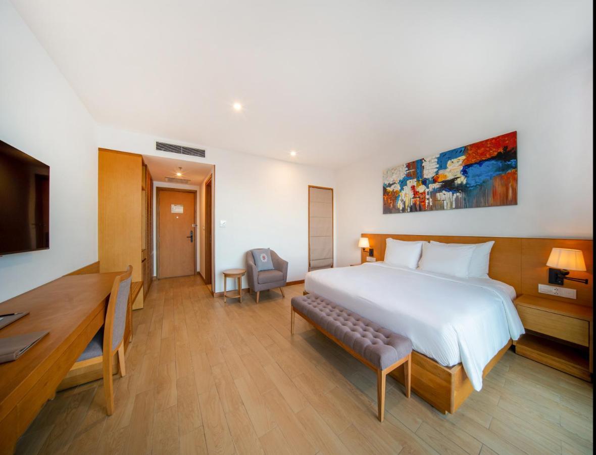 Selectum Noa Resort Cam Ranh Buitenkant foto