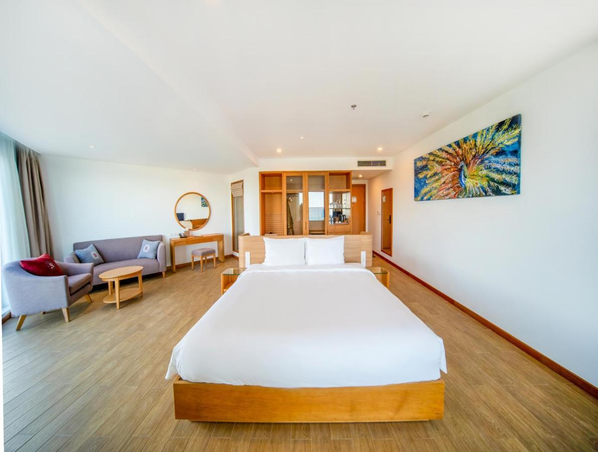 Selectum Noa Resort Cam Ranh Buitenkant foto
